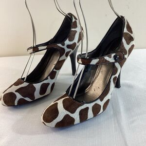 Paola Brown and Cream Pony Print Mary Jane Heels Size 8